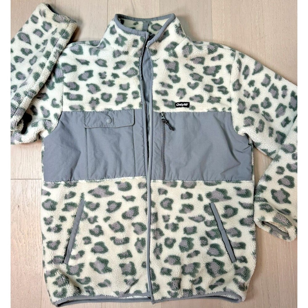 Only NY Sherpa Fleece Cozy All Season Layer Camo Animal Print Streetwear ZipUp M